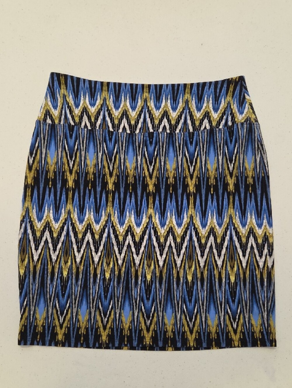 J.Jill Smooth Fit Patterned Blue & Black Pencil Skirt with Gold Accents Size S